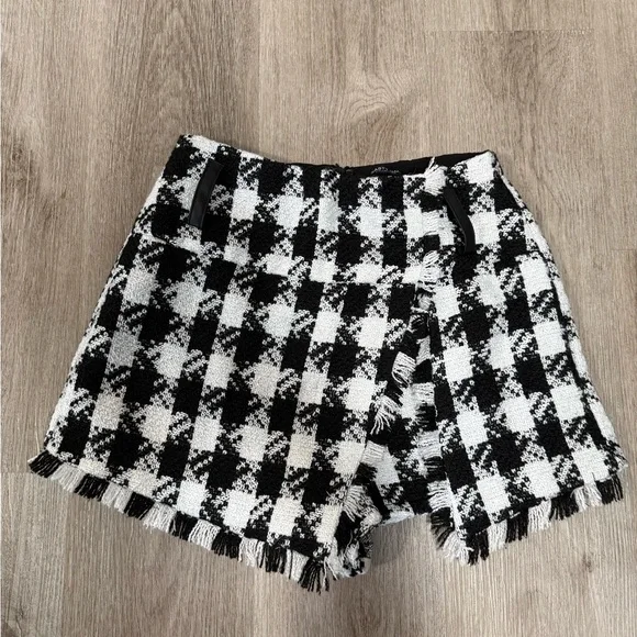Nasty Gal Tweed Skort Black White Mid Waist Size S - Picture 2 of 5